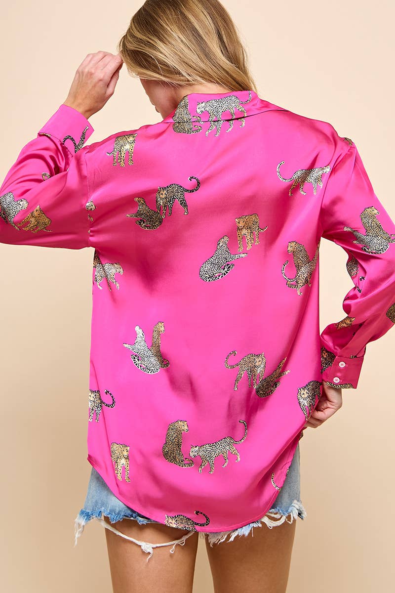 Rose Rouge Chemise boutonnée à imprimé guépard en vente sur Faire8