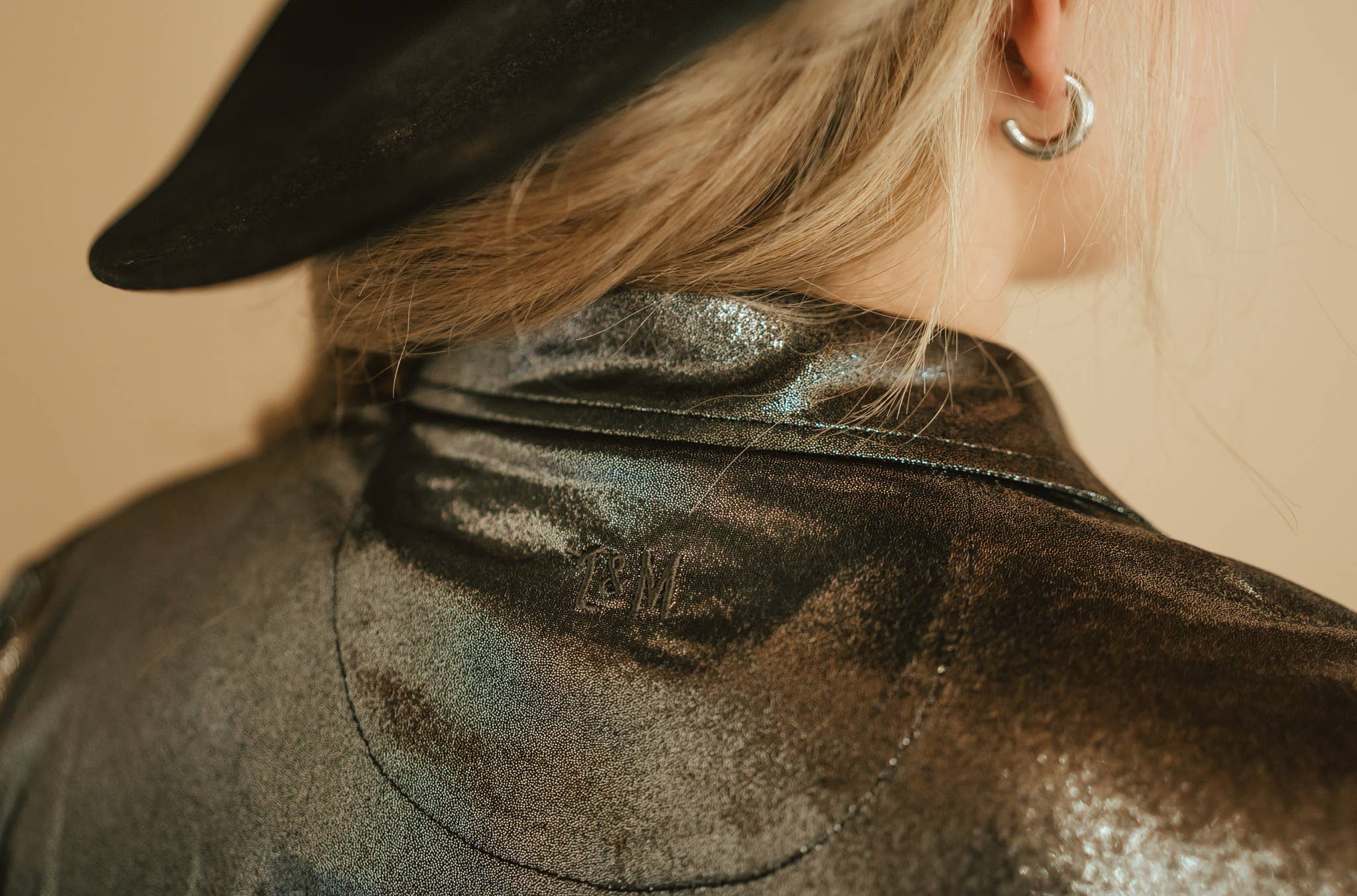 Legends and Mavericks Apparel – wholesale Tröja med knappar – Dam – Del Rae Pärlsnapp2