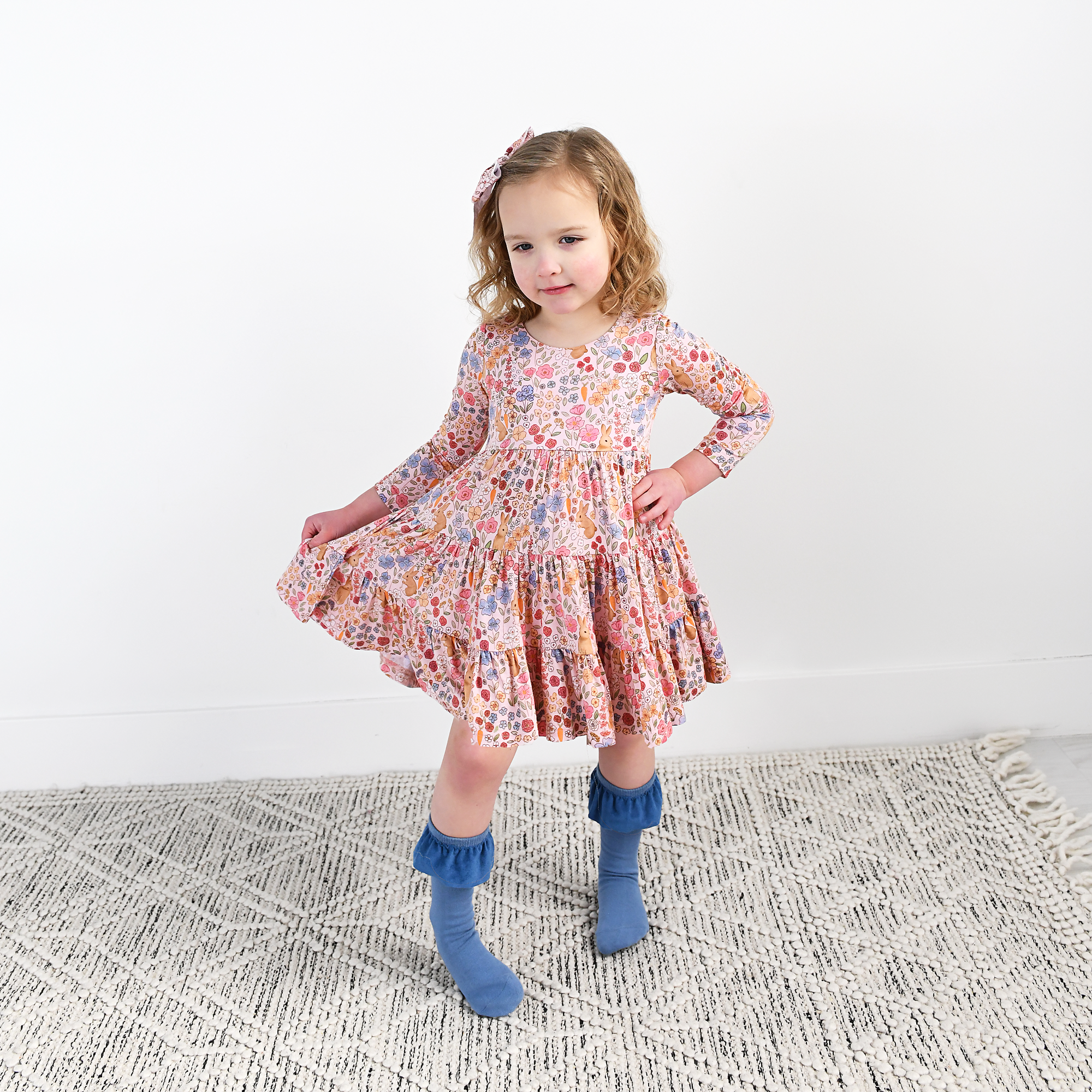 Gigi and Max - Venta al por mayor Vestido - Niños - Vestido de columpio de conejito floral de pradera de bambú para Pascua2