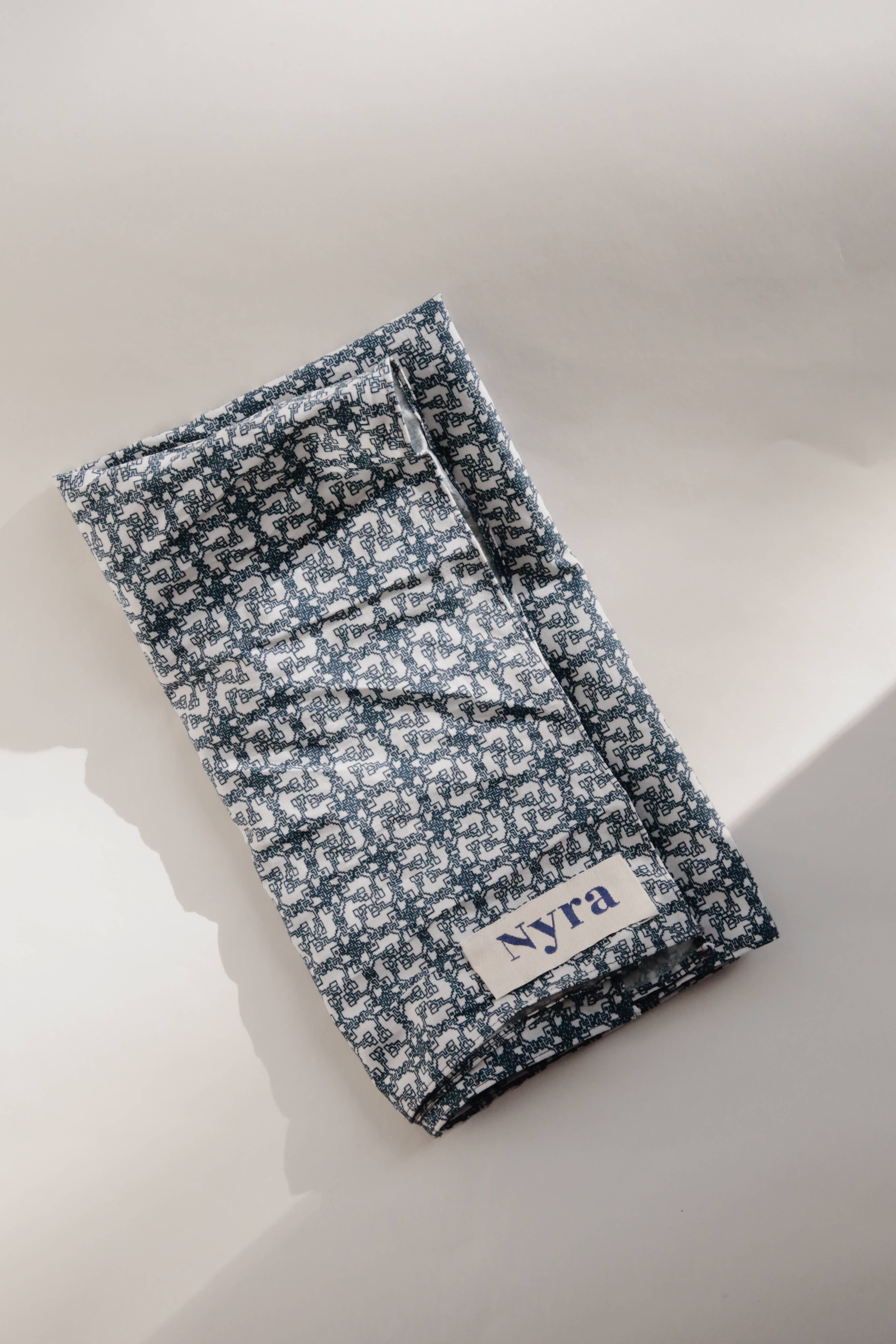 Nyra Design - Wholesale Flat Wrap - Fou Reusable Wrapping Paper 023