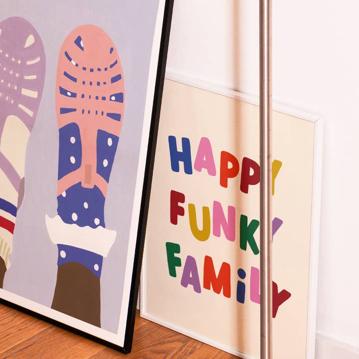 Taxi Brousse – Engroshandel Plakat – Kunsttryk 30x40 cm – GLAD FAMILIE – Farverig illustration0