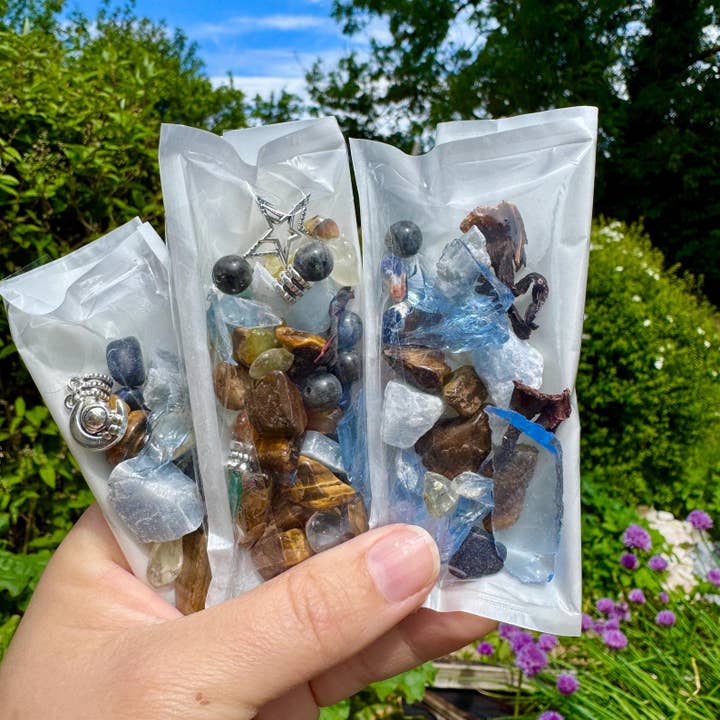 Elf Kendal Hippies - Wholesale Spiritual Stone/Crystal - Crystals confetti Christmas fairyland stones 20g bag of gems7