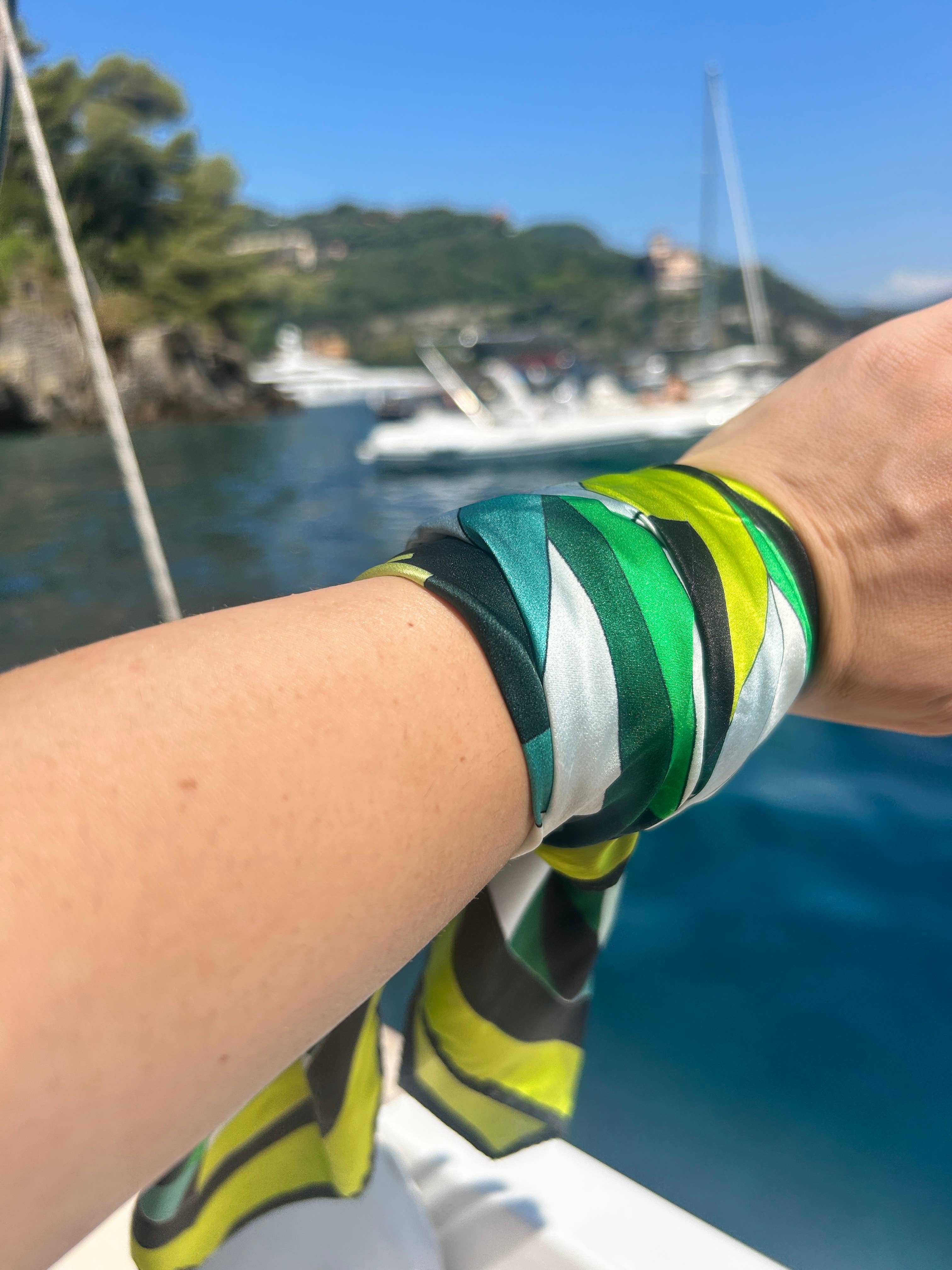 Pashmisy - Wholesale Scarf - Women's - Kelly Green Contour Square Silk Scarf4