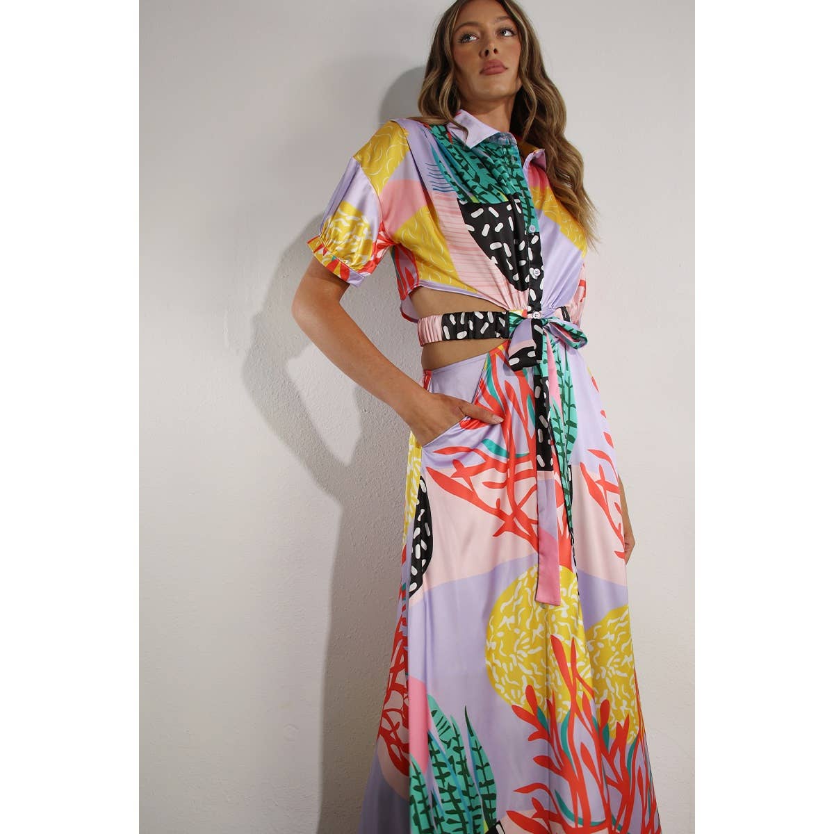 LAVENDEL MULTI TILLBAKA ÖPPEN MIDJA BAND SKJORTOR MAXI KLÄNNING för wholesale på Faire13