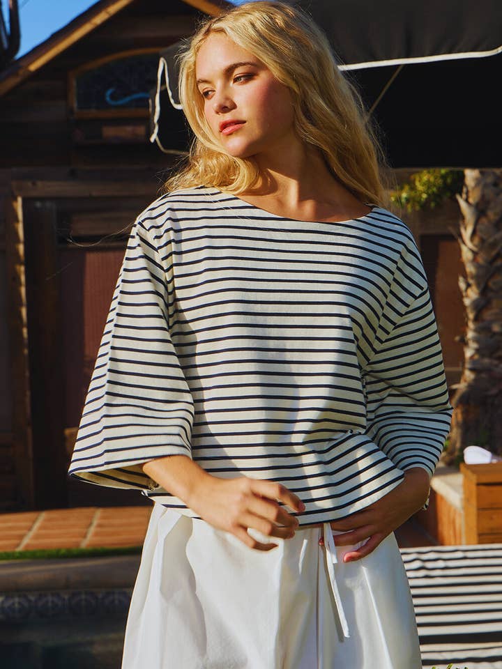 Black Off white IT2434 Boat Neck Oversized Striped Crop T-shirt for wholesale on Faire