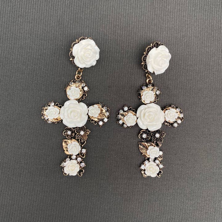 Mio Queena - Wholesale Dangle Earrings - Vintage Rose Flower Cross Post Earrings4