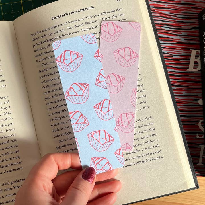 Marque-page Fait Main "French Fancies" pour la vente par Sophie Carroll-Hunt