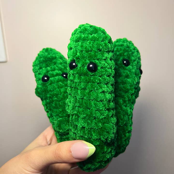 The Cozy Tangerine - Wholesale Stuffed/Plush Toy - Kids & Baby - Pickle Plushie | Crochet Pickle Stuffed Plush Toy2