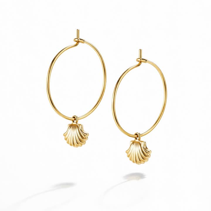 Tiny Treasure Hoops - Brincos de argola com Concha dourada por atacado de DUESTELLE ITALIA