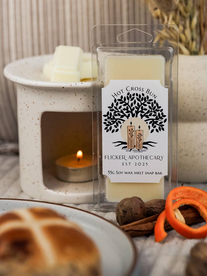 Hot Cross Bun - 55g Wax Melt Snap Bar for wholesale by Flicker Apothecary