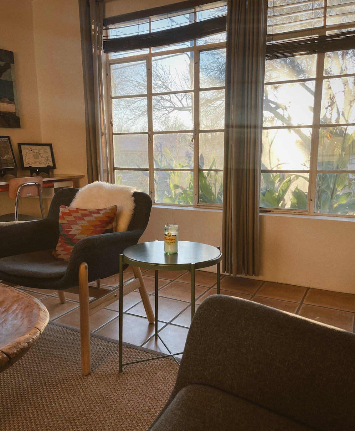 Project Happiness Candle Co. - Vente Bougie en bocal - Bougie en cire de soja parfumée aux agrumes tropicaux Topo Chico - 8oz9