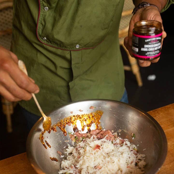 Cantina Royal Hot Sauce - Wholesale Hot Sauce - Tia Piky Lux - Crispy Arbol Chile Oil5