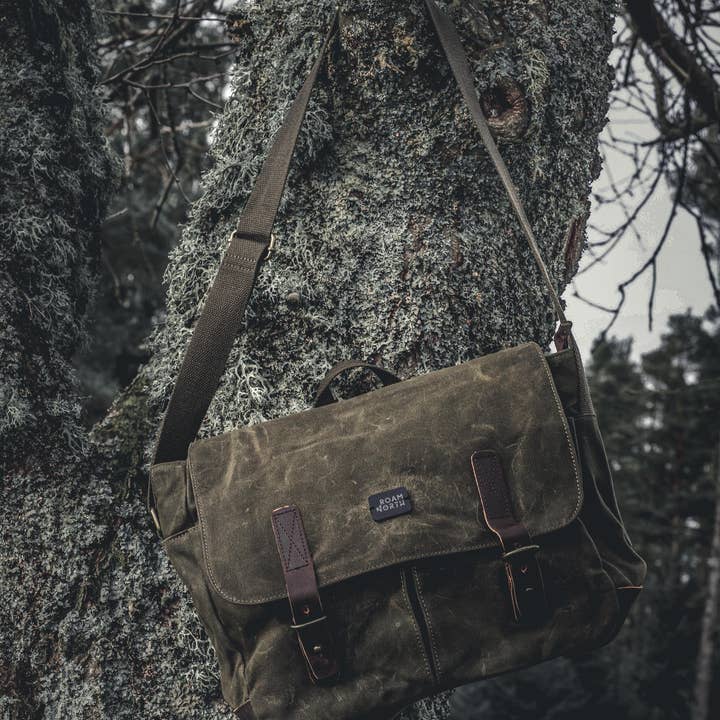 Roam North Kielder Waxed Canvas Messenger for wholesale by Summit Crazy