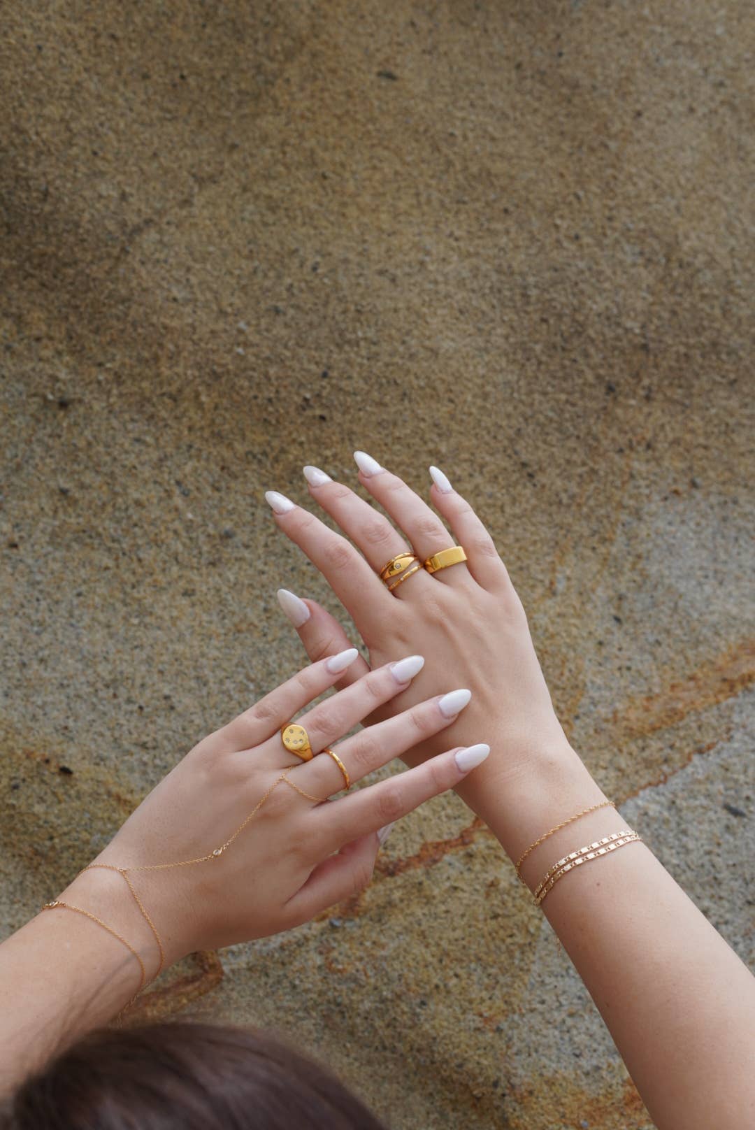 May Martin - Wholesale Link & Chain Bracelet - Hand Chain3