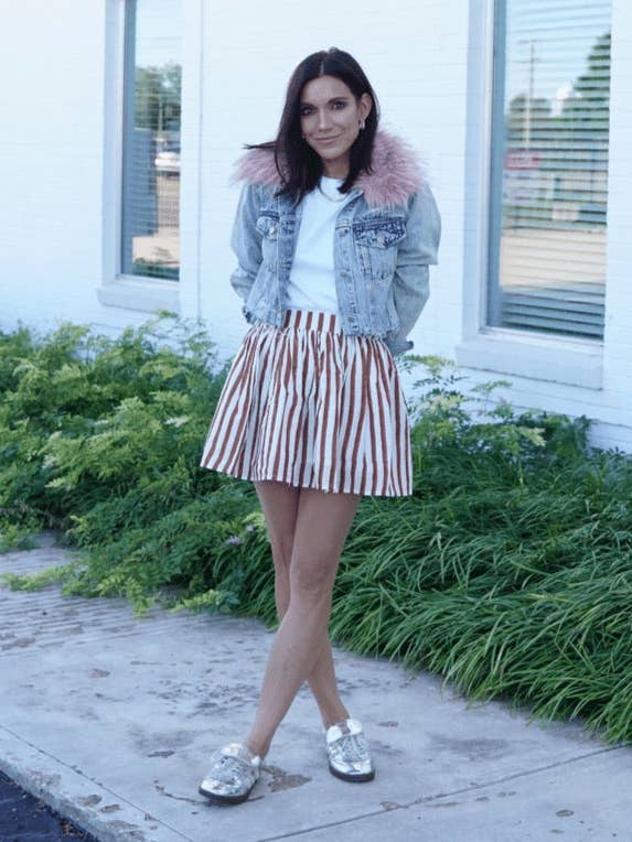 Jupe Mini en Panneau Rouille pour la vente par Sur La Vague