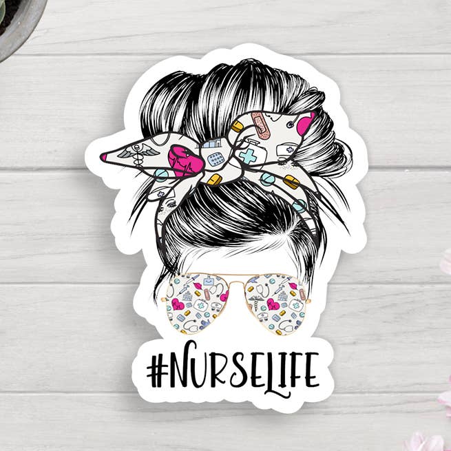 Autocollant en vinyle « Messy Bun Nurse Life » pour la vente par Expression Design Co