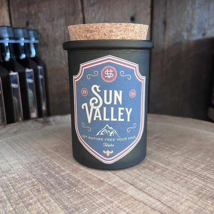 Montana Farmacy - Vendita all'ingrosso Candela in vasetto - Candela con distintivo Sun Valley Ketchum Sawtooths of Idaho