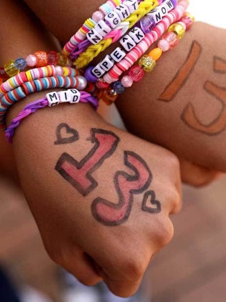 Swifties Perlenarmbänder - Eras Tour für den Großhandel von PiPPY | Kantha Clothing