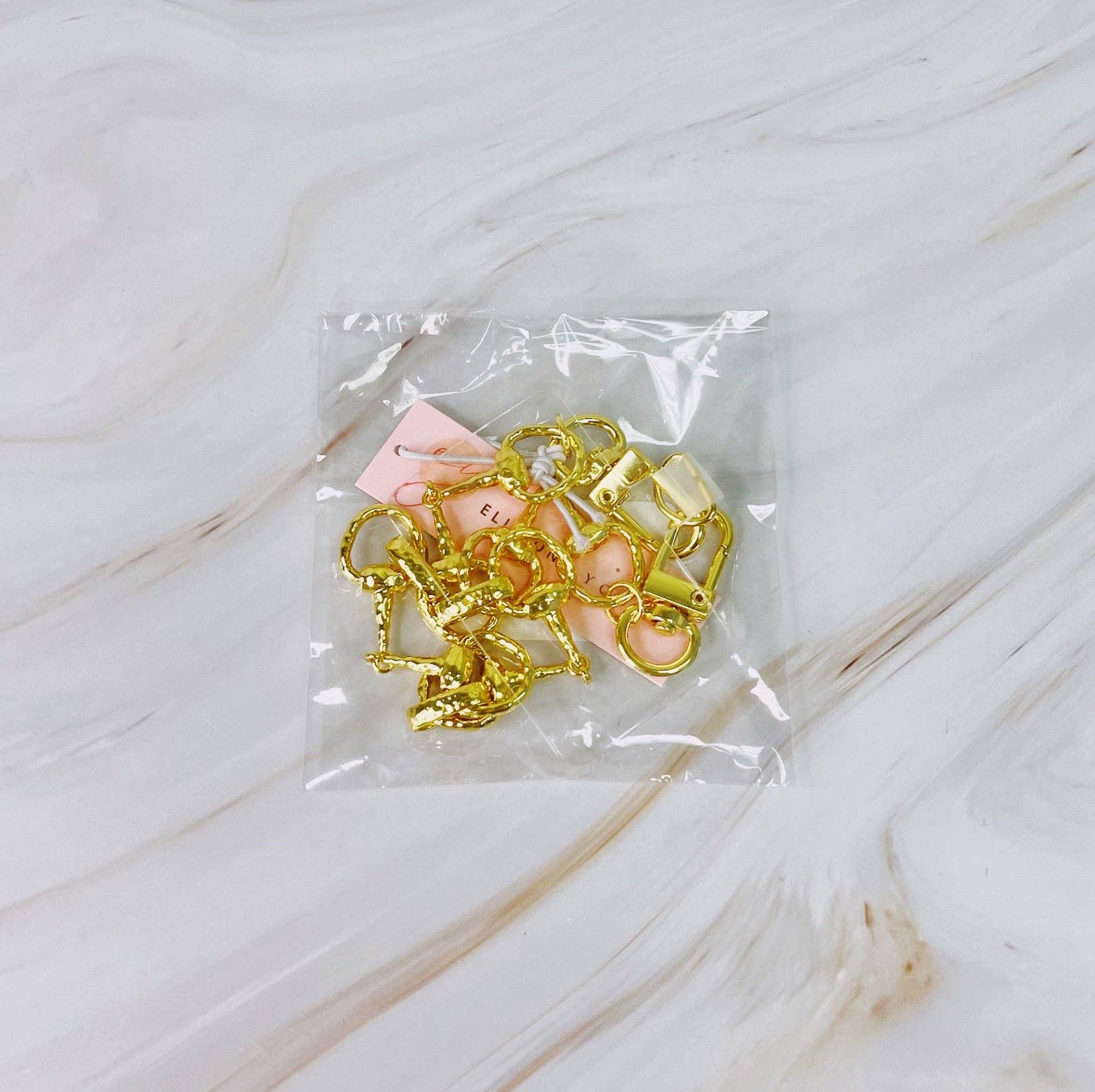 Ellison+Young - Venta al por mayor Cordones - Mujer - Cordón de pulsera Equestrian Linked para teléfono6