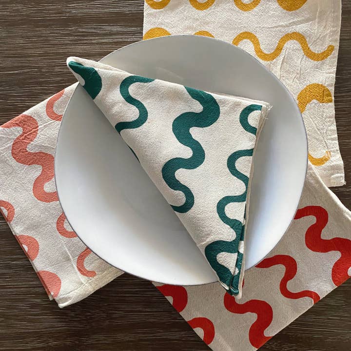 Bright Beige - Vente Serviettes de table en tissu - Serviettes en coton imprimées à la main à rayures ondulées, lot de 45