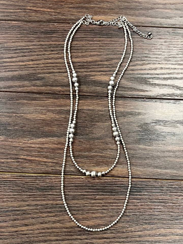 738148, Collana Navajo in Perline d'Argento Fatta a Mano da 30" per la vendita all'ingrosso da parte di ISAC Trading Inc