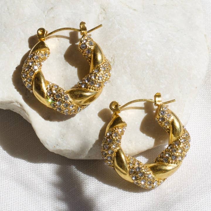 Egypt - Créoles torsadées avec cristaux et design unique pour la vente par MeloMelo