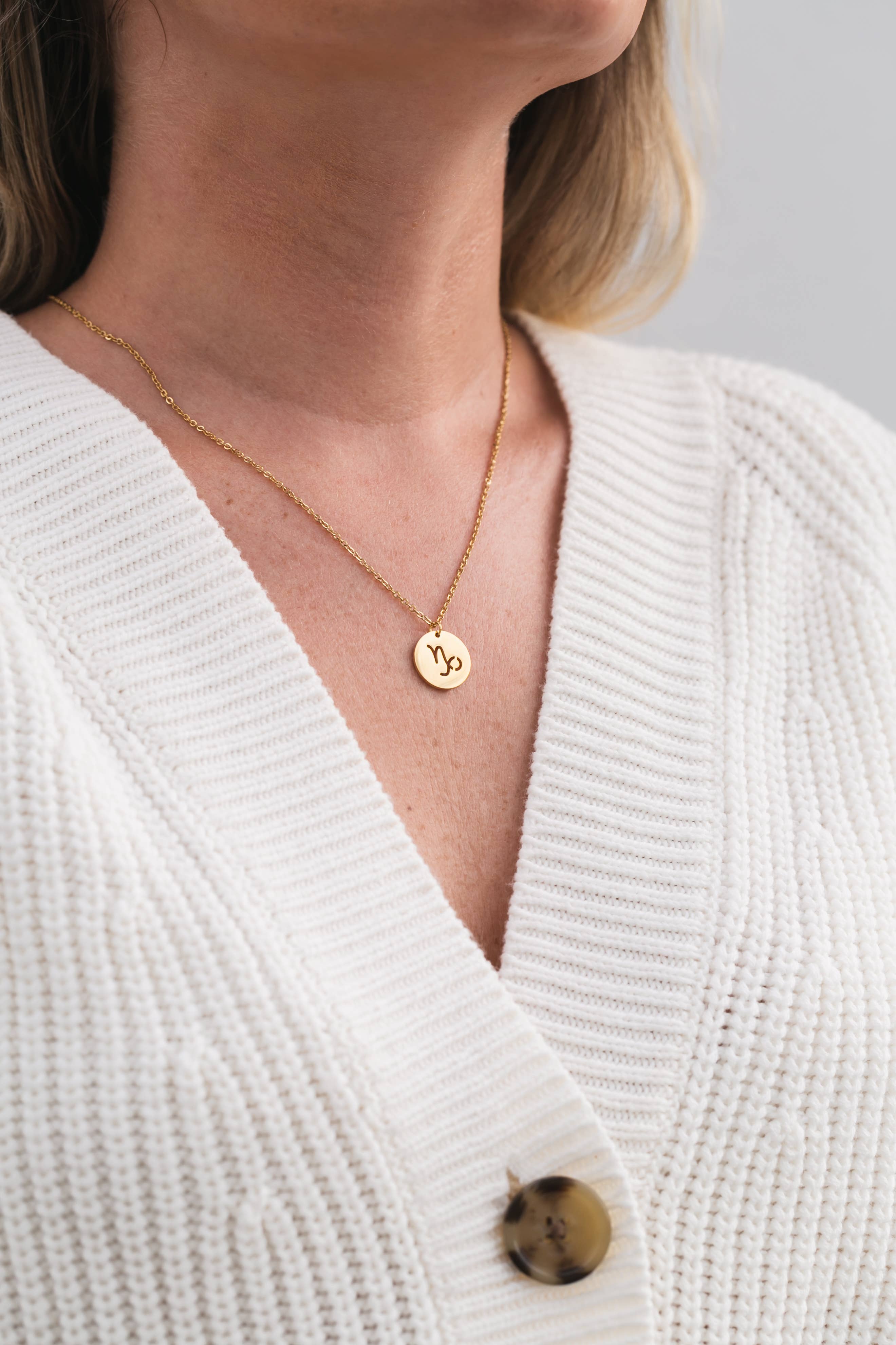 Succulent Kreations - Vente Colliers à pendentif - Collier Pendentif Signe du Zodiaque Plaqué Or1