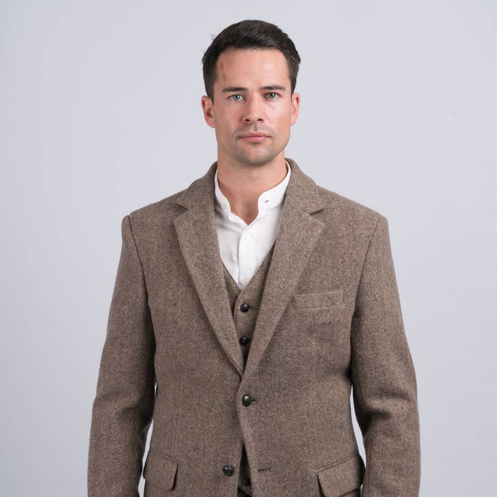 Veste et blazer en tweed fauve pour homme pour la vente par Celtic Tweed
