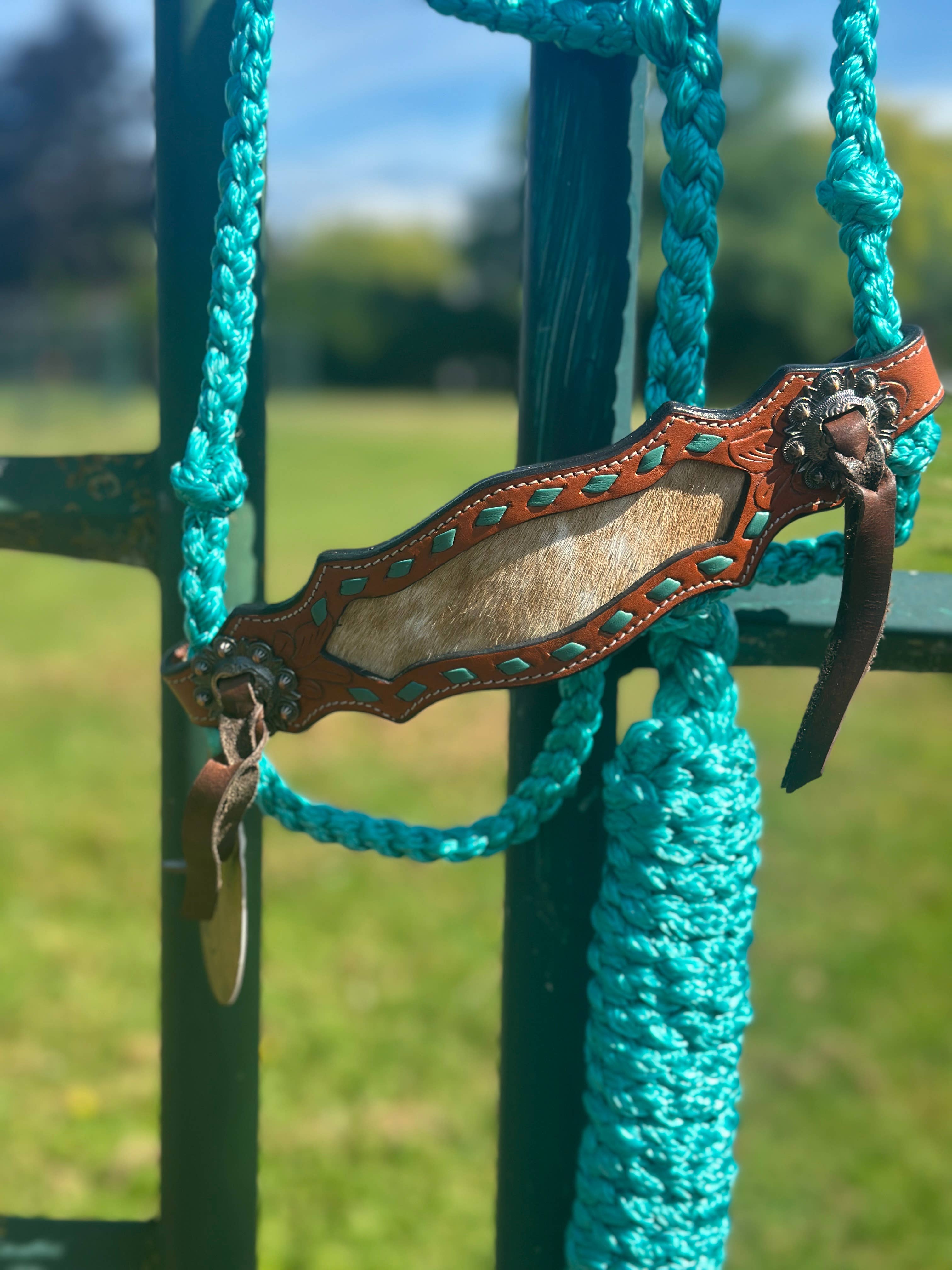 Schulz Equine – wholesale Ridutrustning – Flätat repgrimma i mule tape-stil med grimskaft12