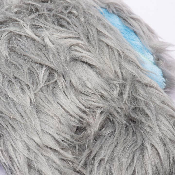 HuggleGroup – wholesale Pet plush toy – Dog – Shining Collection X-Brace™ Snowbro Plush Dog Toy10