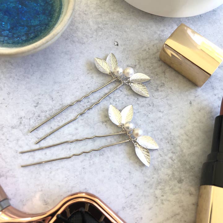 Sweet Olive Hairpieces - Venta al por mayor Horquillas para el pelo - Horquillas clásicas de perlas y hojas (1+) | Horquillas clásicas para novia, accesorios para el cabello minimalistas5