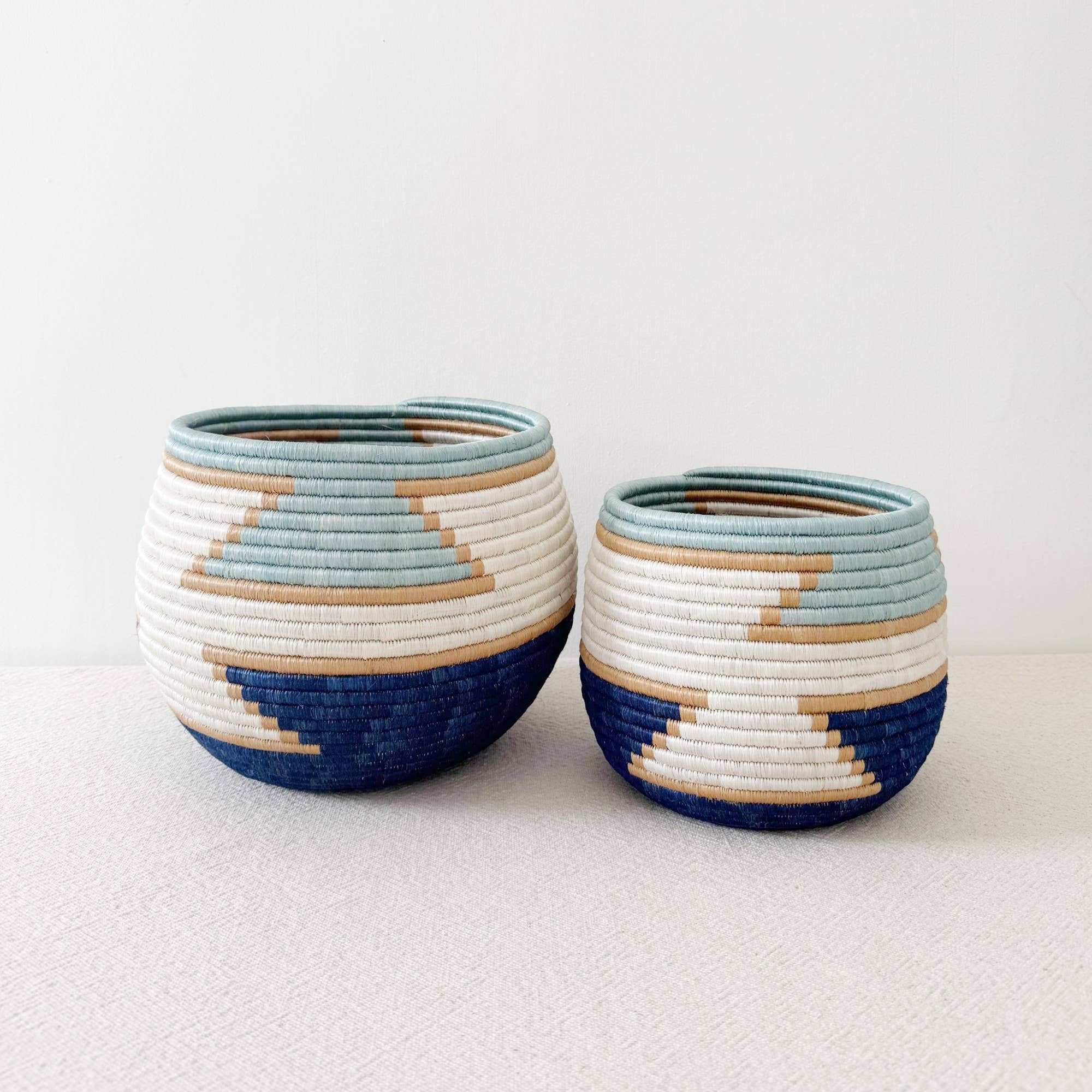 Amsha - Wholesale Plant Pot - Honey Pot Basket: Muhazi5