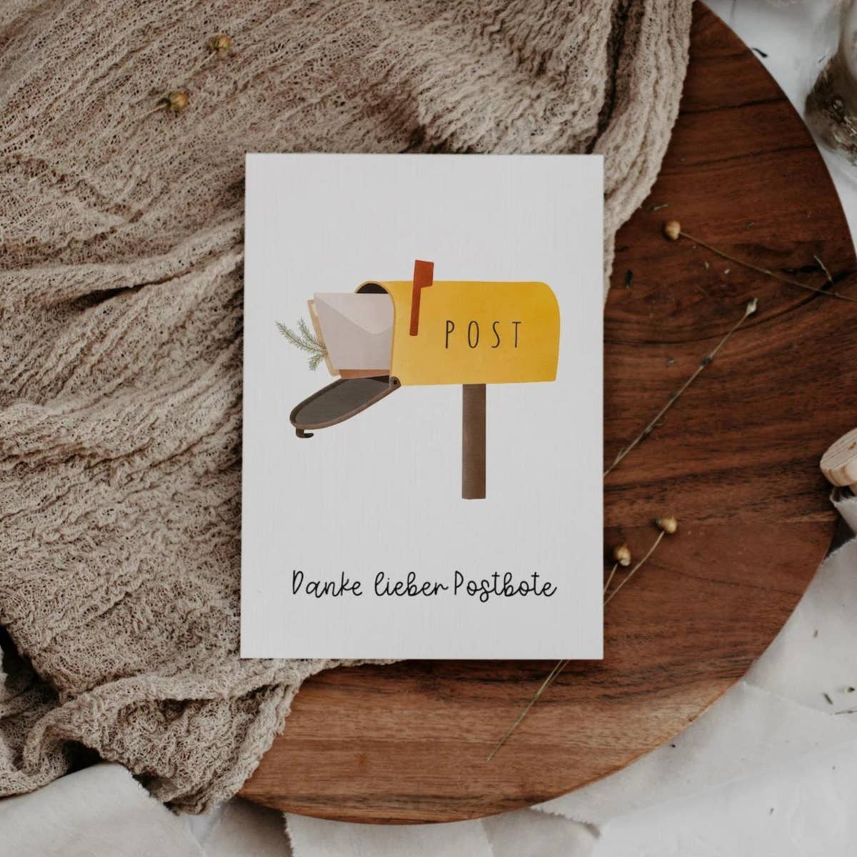 Tilda&Theo - Wholesale Postcard - Postcard Thank you - postman