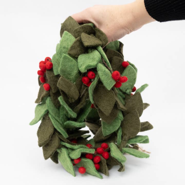 The Winding Road - Wholesale Bunting/Garland - Garland - Mistletoe - Christmas Decor1