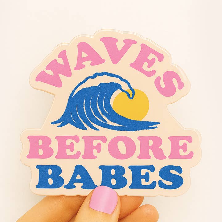 Vagues avant les nanas | Autocollant de surf | Autocollant d'été audacieux pour la vente par Daydream Prints