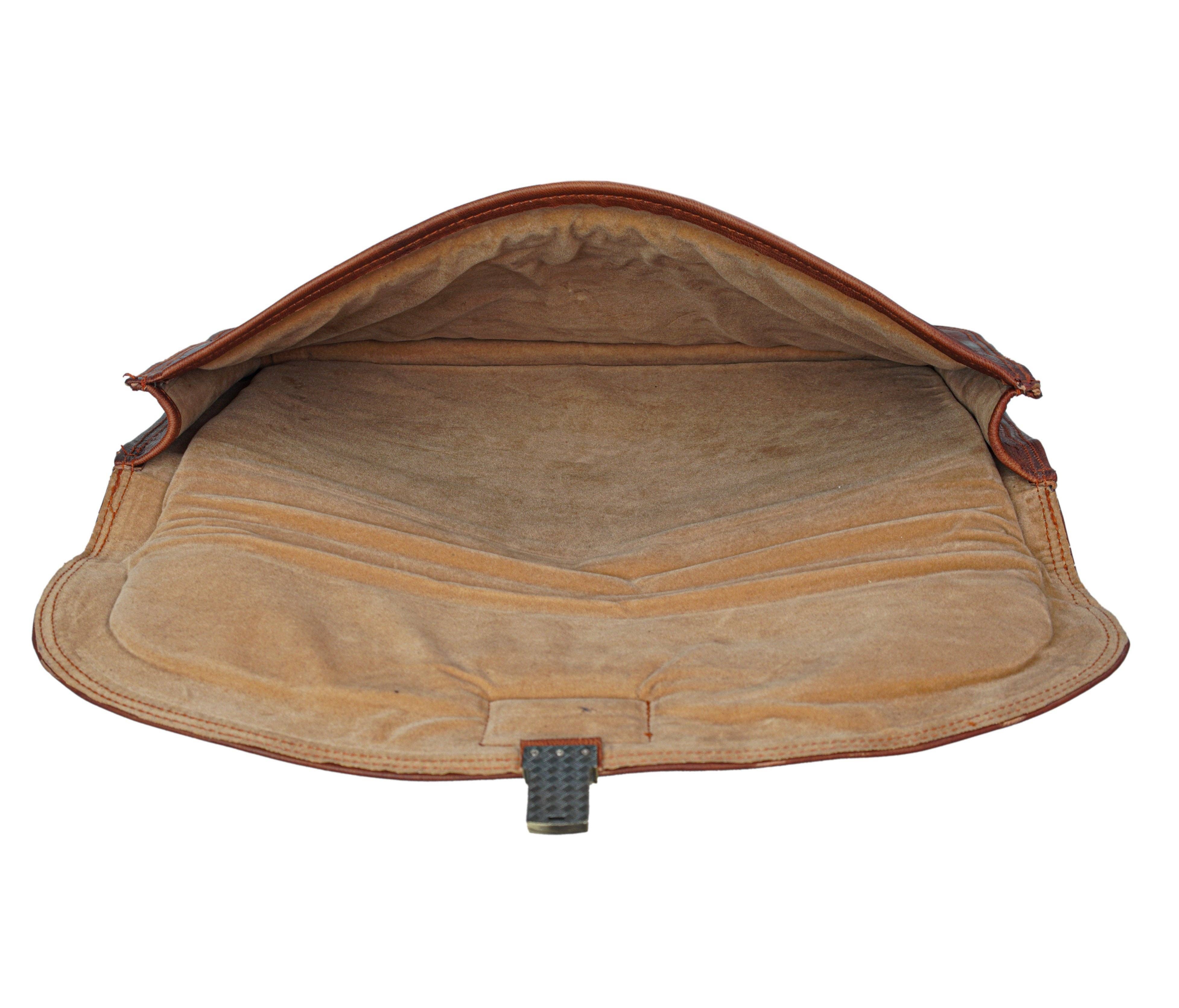 Classy Leather Bags – wholesale Laptop/tablet case – Unisex – Richard MacBook Air Sleeve6