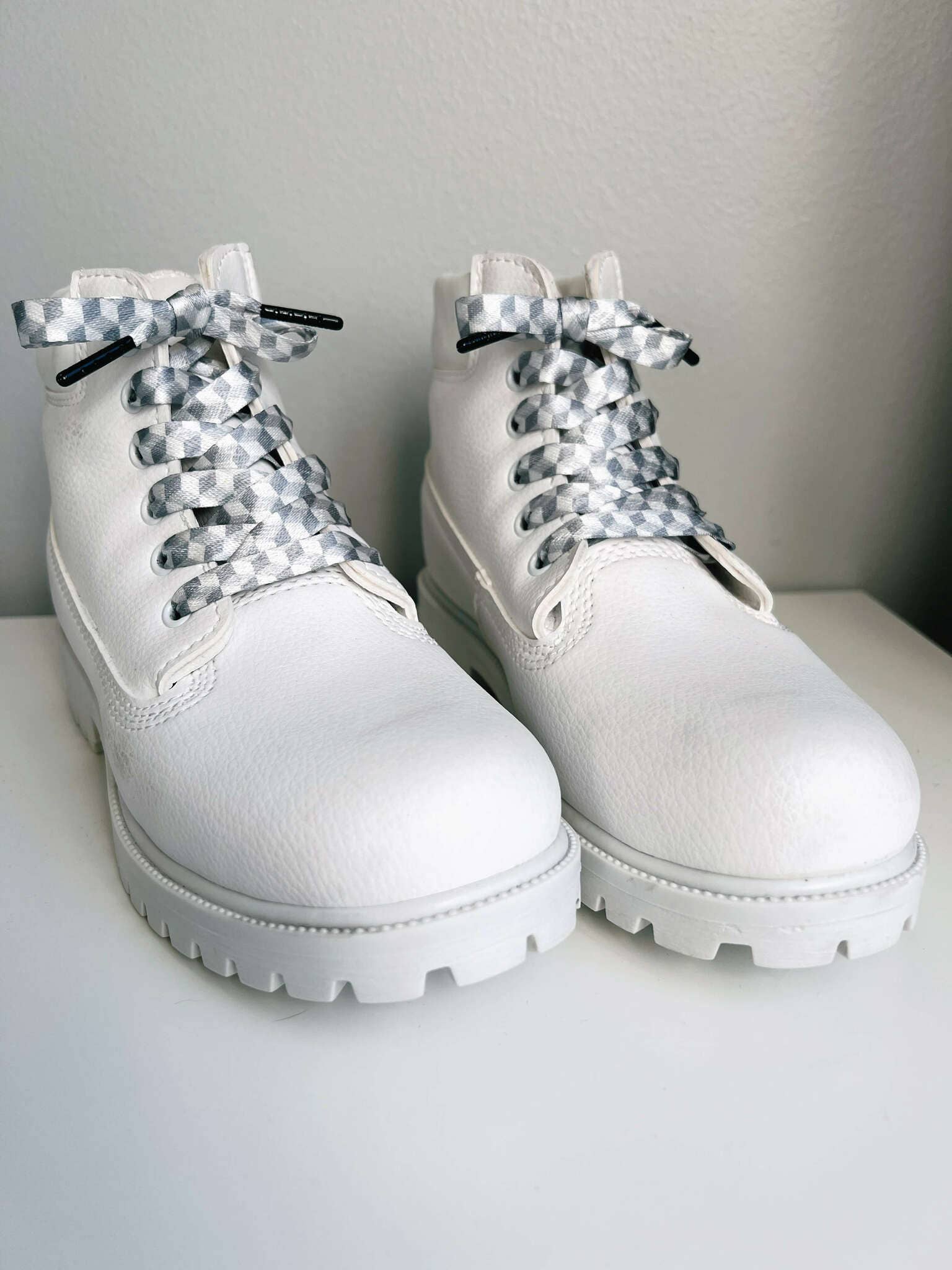 The Shoelace Brand - Wholesale Shoelaces - Unisex - 3D Shoelace – Optical Pattern Shoelaces in white and grey4