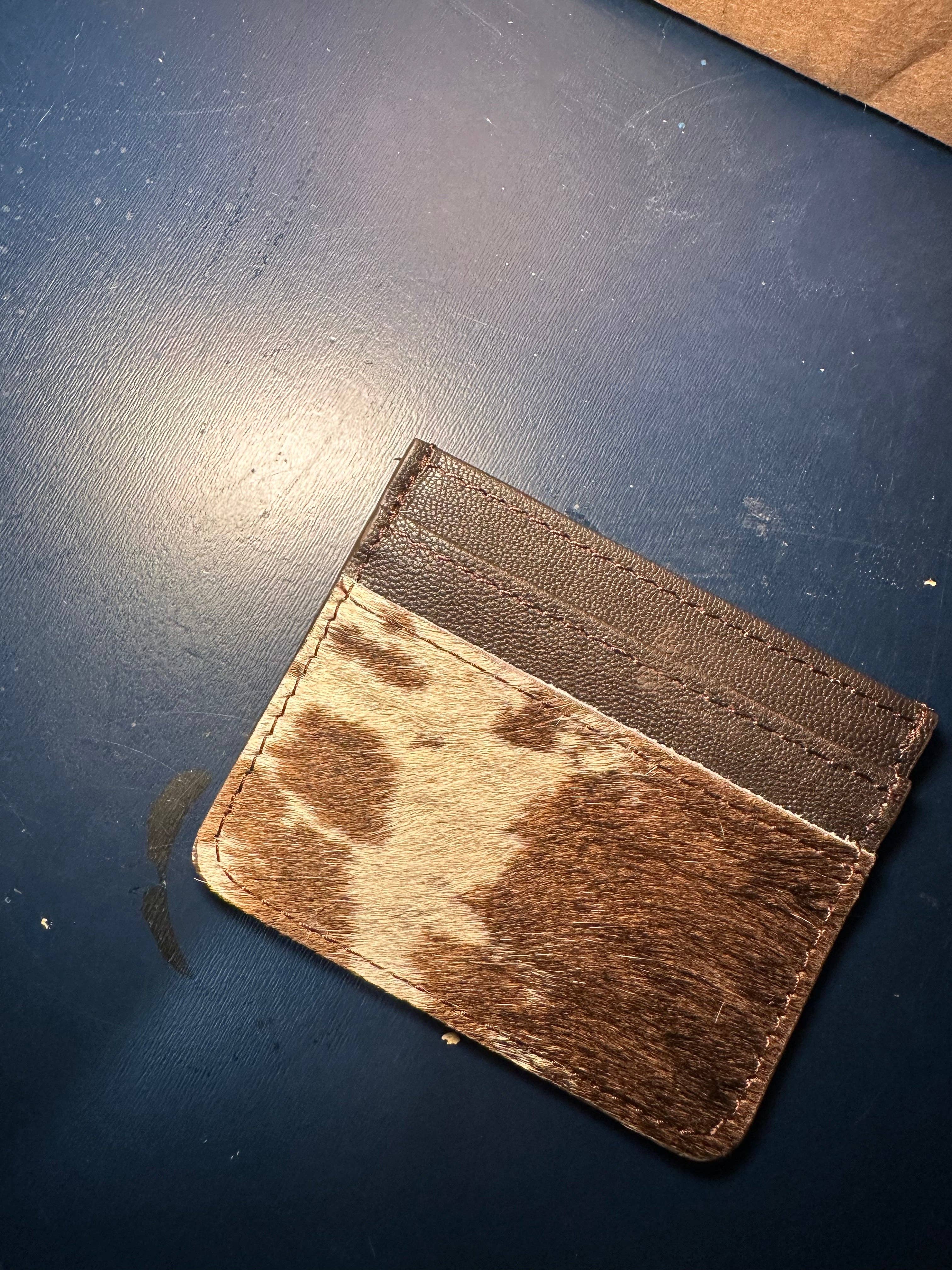 BDN Boutique - Vente Porte-cartes – femme - ÉTUI À CARTES EN CUIR VÉRITABLE/ PEAU DE VACHE7