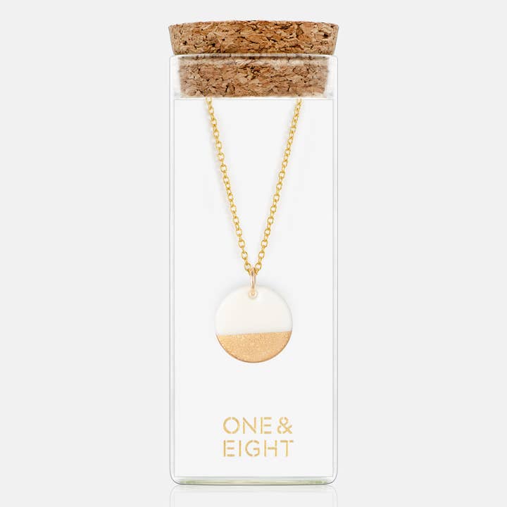 Collier en or mat blanc pour la vente par One & Eight