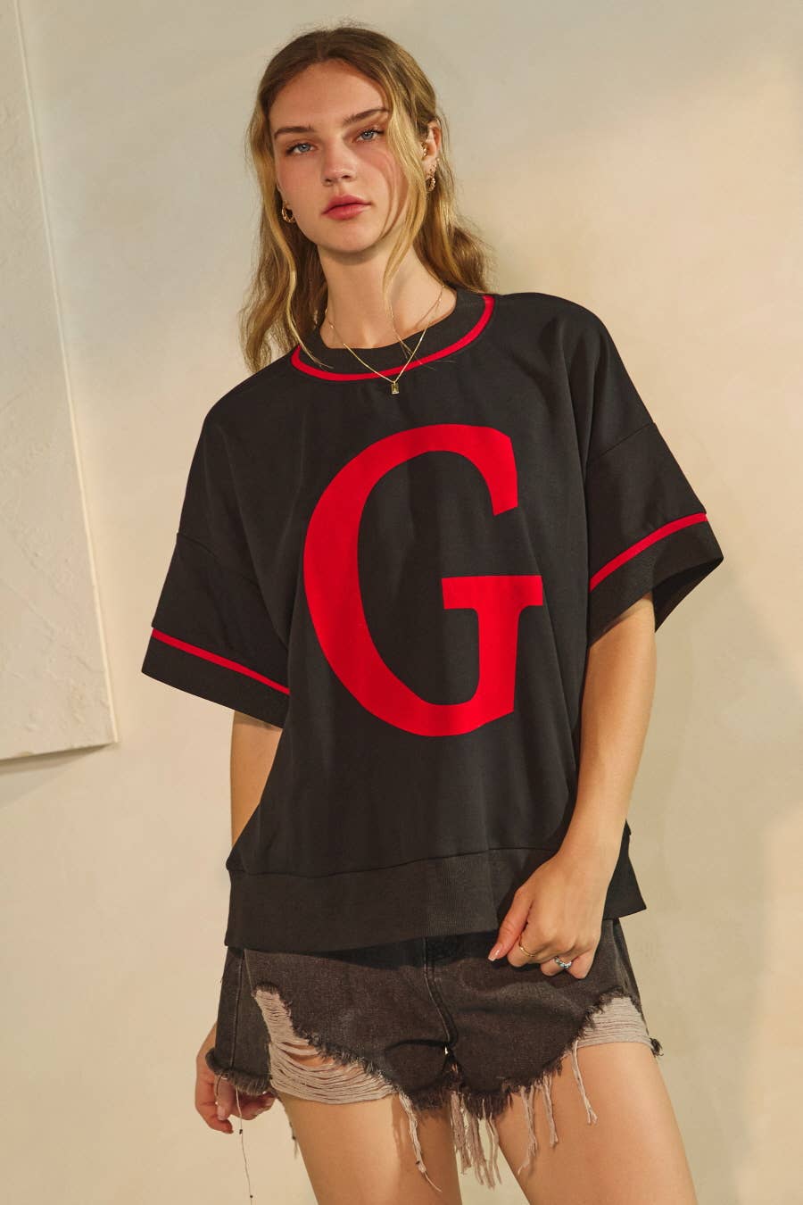 Black Boxy Short-sleeve Sweatshirt for wholesale on Faire3