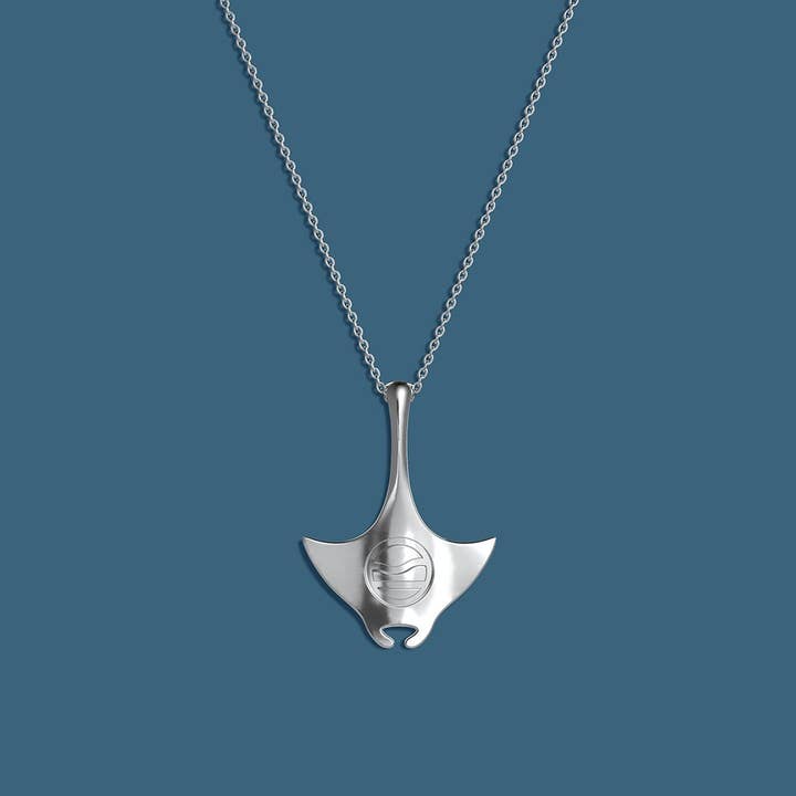 Cape Clasp - Wholesale Pendant/Charm Necklace - Manta Ray Necklace - Ocean Jewelry - Cape Clasp