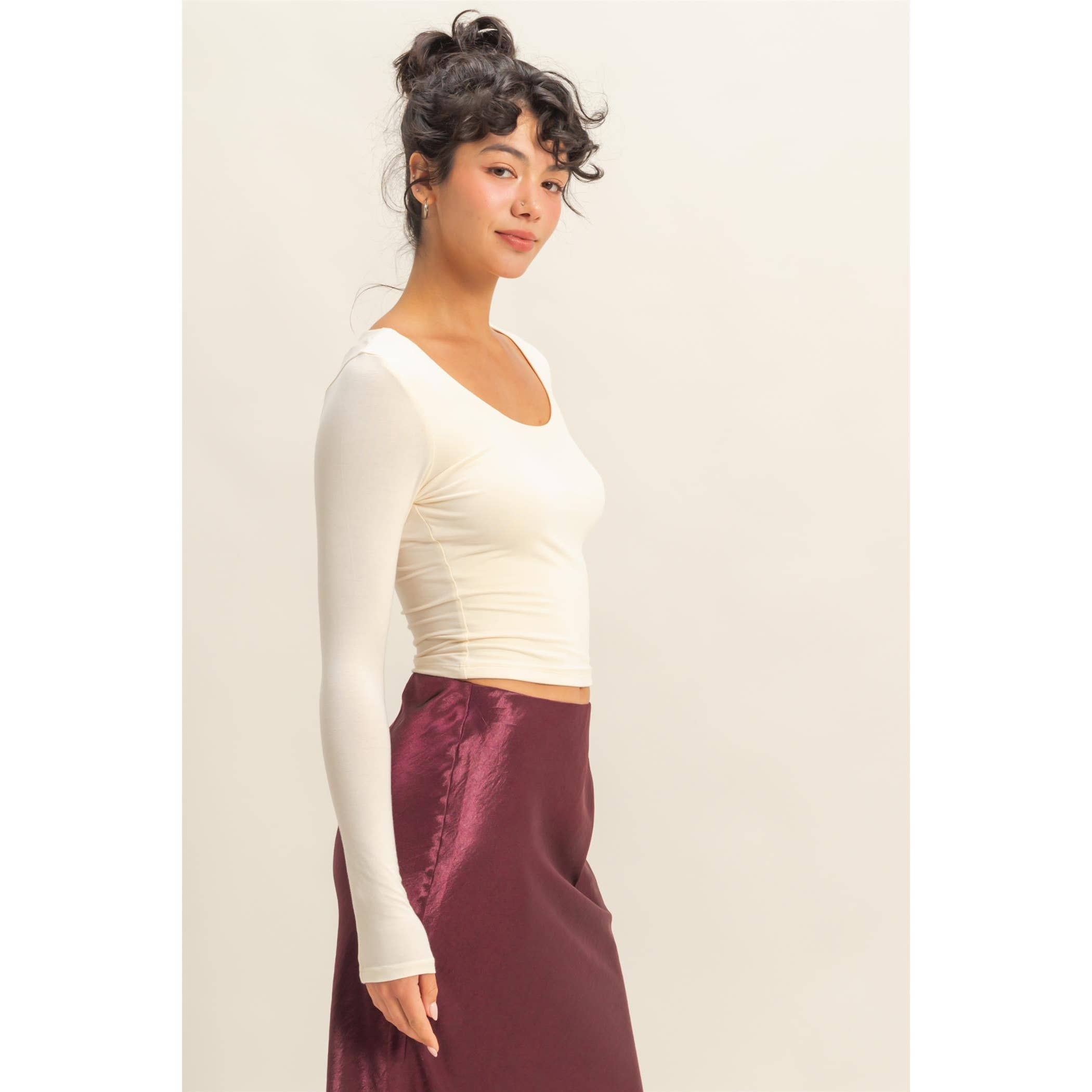 HYFVE - Wholesale Knit Top - Women's - Scoop Neck Long Sleeve Crop Top11