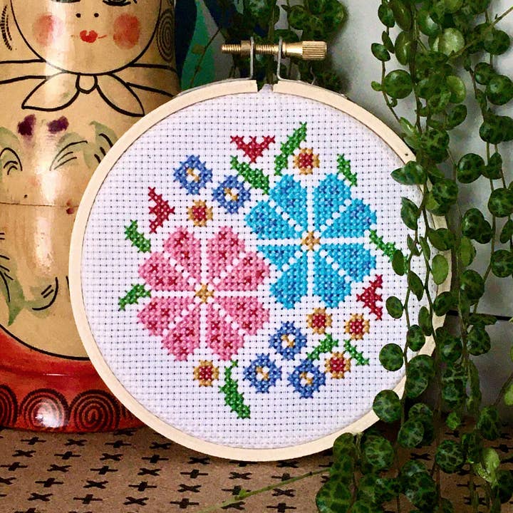 Craft Make Do - Wholesale Embroidery/cross-stitch supplies - Flower Posy Cross Stitch Kit