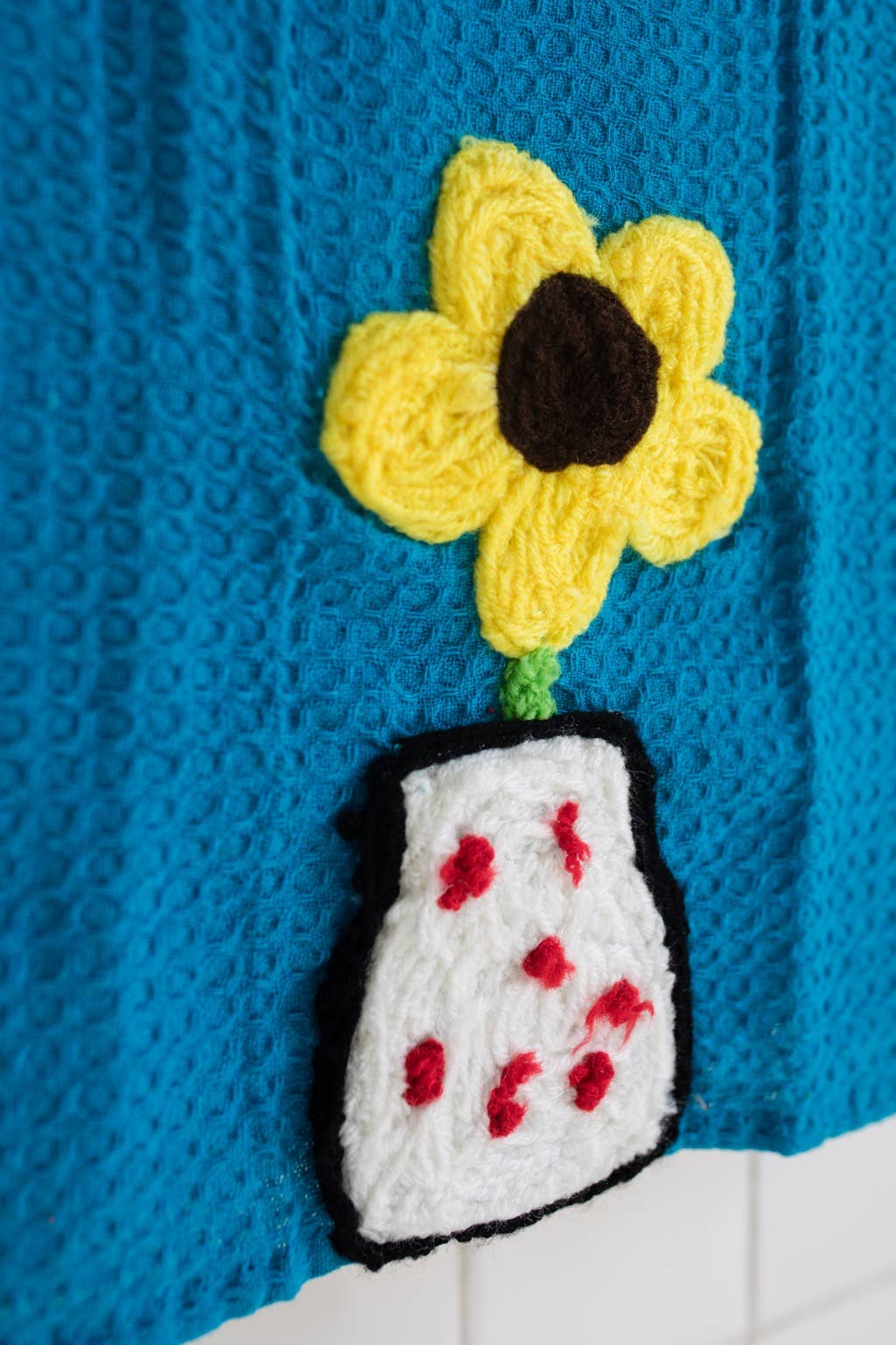 Miss Mavis Fun House - Wholesale Tea Towel - Flower kitchen towel, hostess gift, hostess gift,1