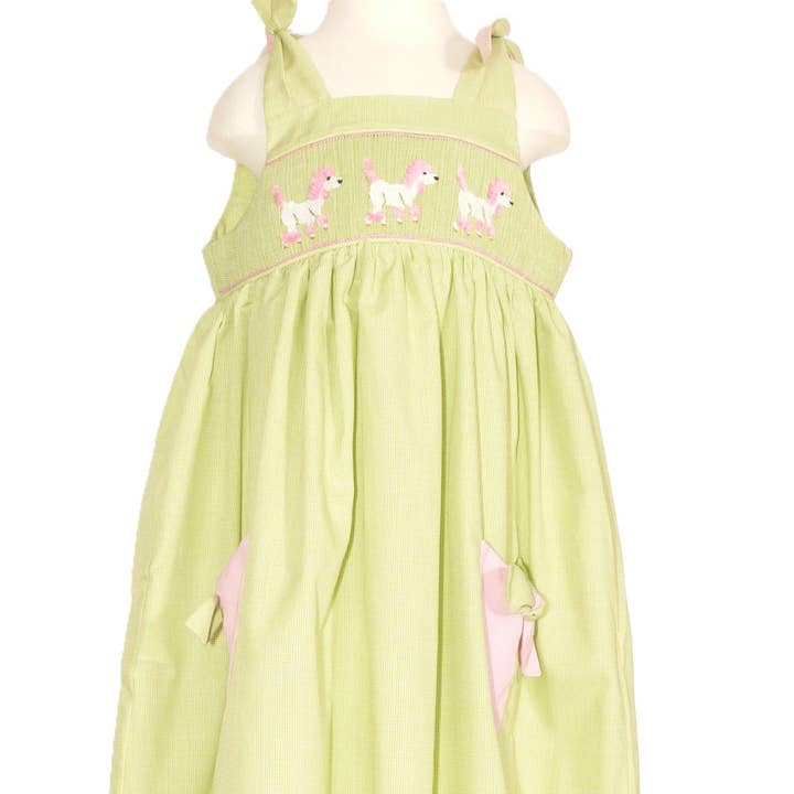 Robe sans manches à smocks en vichy vert Poople pour la vente par Hello Bebes!