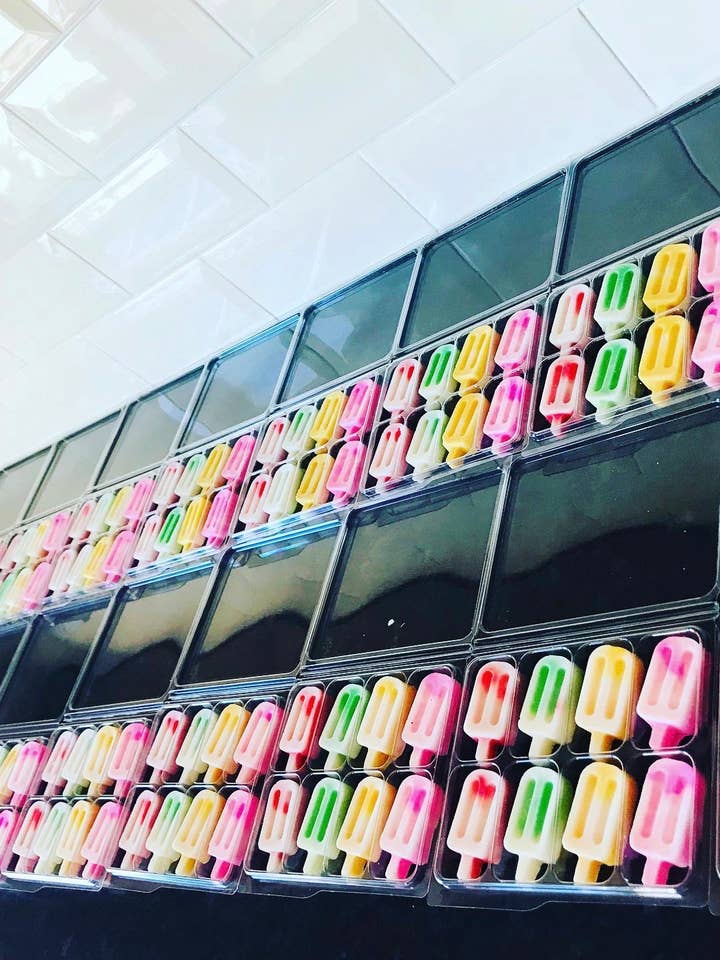 8 Lolly Shape Box for wholesale by Belle's Home Fragrances