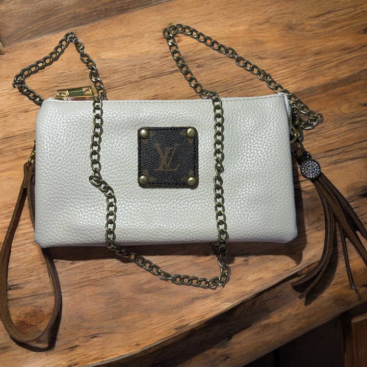Cream Crossbody for wholesale by Junk And The Gypsy