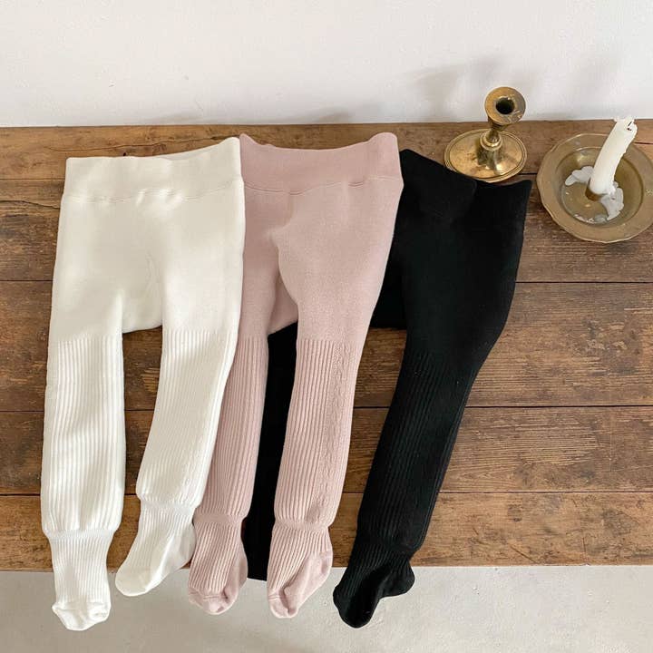 Pantimedias de bebé niña de color sólido con pie, leggings cálidos con felpa y gran PP. para venta al por mayor de MyKids-USA®