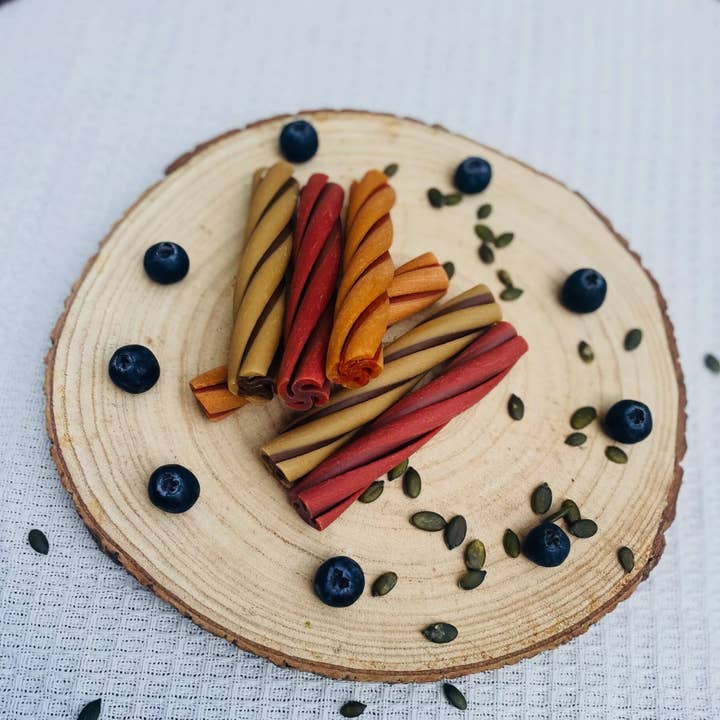 Veggie Twirl chews for dogs for wholesale by Pawfect Luna Co.