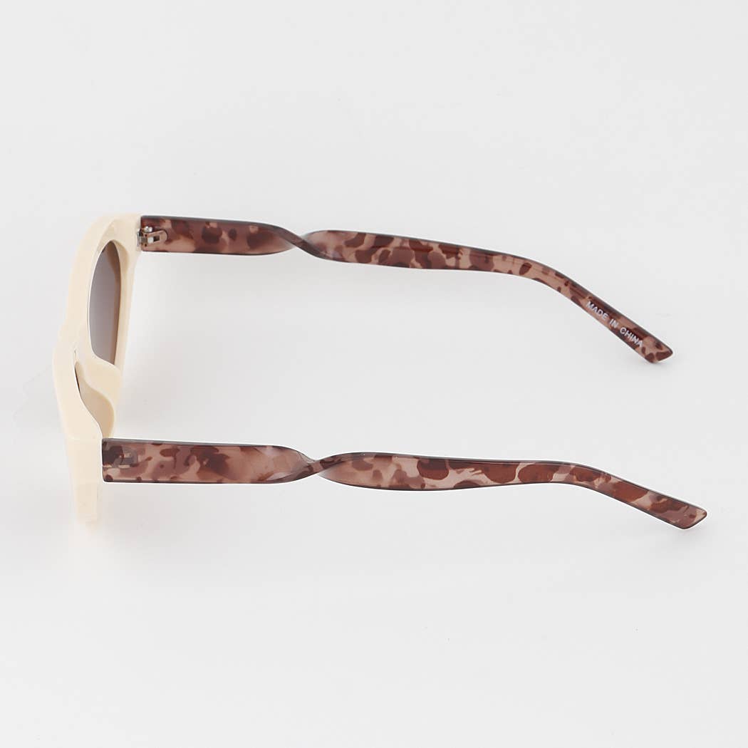 MISCHIARE Occhiali da sole Cateye Minimal in vendita all'ingrosso su Faire1